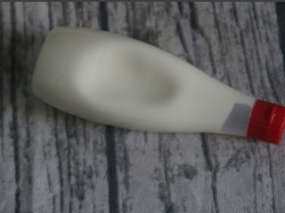 6、土司拌水果,准备沙拉酱