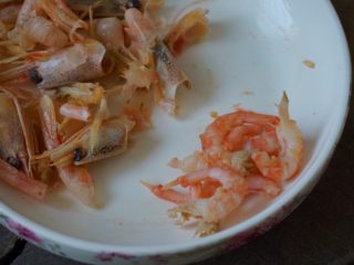 7、了不起的小番茄+鸡丝果蔬沙拉,虾剥壳