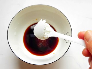 12、鱼香鸡蛋(内附鱼香汁的调制),一勺淀粉。