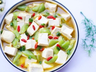 16、鲜掉眉毛的丝瓜豆腐汤,超好吃～