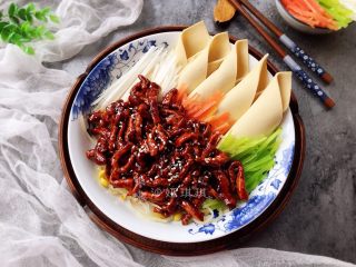 10、五彩京酱肉丝,口感丰富又营养！