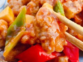 23、菠萝咕咾肉,成品,酸甜可口,令人食欲大增