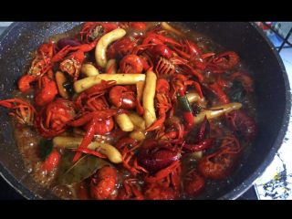 16、十三香小龙虾,中火5-8分钟，收下汤汁