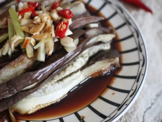 9、蒜香蒸茄子,完成