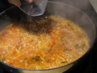 26、糖醋鱼,放入米醋翻炒