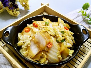 11、醋溜白菜,酸酸的很开胃。
