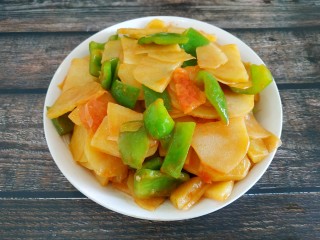 11、西红柿青椒土豆片,成品图