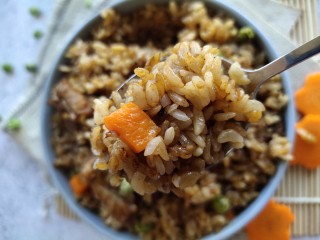 22、懒人排骨焖饭,成品