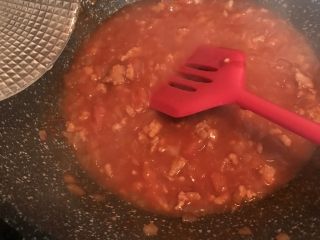 14、番茄肉酱意面,加50克左右的清水