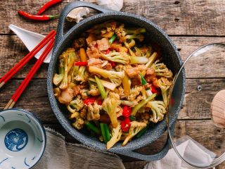 11、干锅花菜,又是一个下饭的好菜。