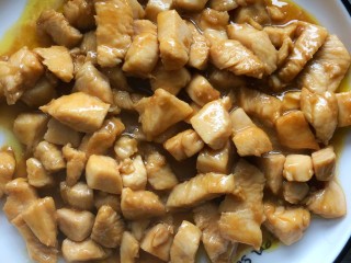 7、炒三丁,捞出备用