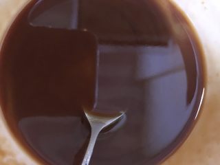 5、茄汁肉沫酿豆腐,调料搅拌均匀,备用