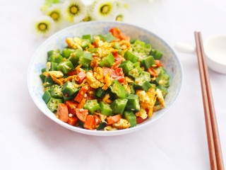 12、营养丰富的秋葵炒鸡蛋,营养丰富，简单易做。