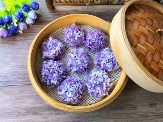 16、紫薯糯米丸子,成品图三