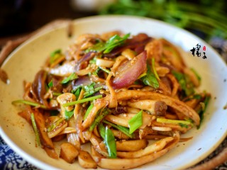 13、手撕蚝油杏鲍菇,成品图