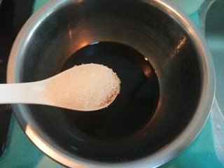 14、腌黄瓜,三汤匙白糖