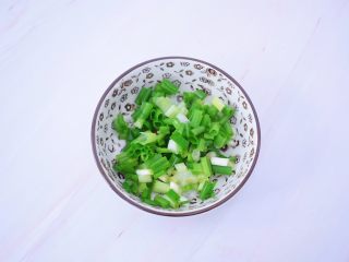 3、狼牙土豆,葱切葱花