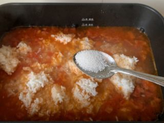 8、番茄浓汤烩饭,加点盐