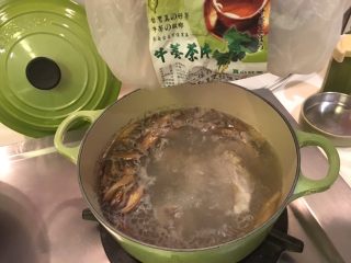 12、孜然羊肉,不过我加的是牛蒡茶，颜色是黑的…