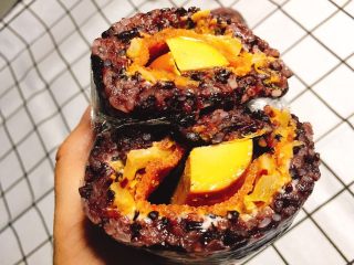 13、网红紫糯米团,切开看一看！有没有流口水？反正我是等不及了！