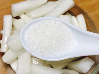 11、酱萝卜,两勺的白糖