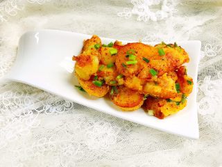 16、麻辣鲜香孜然小土豆,麻辣鲜香，好吃极了^_^