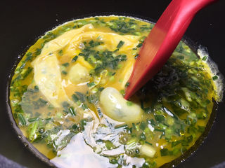 12、小葱炒鸡蛋,这样推开