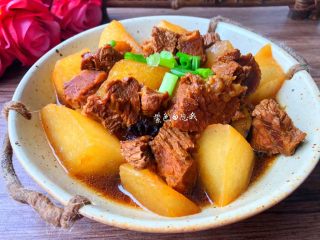 13、萝卜烧牛腩,成品图二