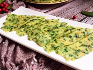 12、韭菜鸡蛋饼,完成。