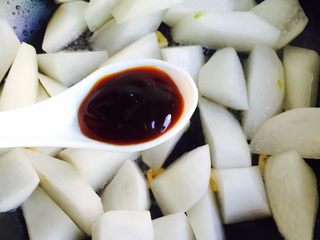 9、红烧白萝卜,一勺蚝油