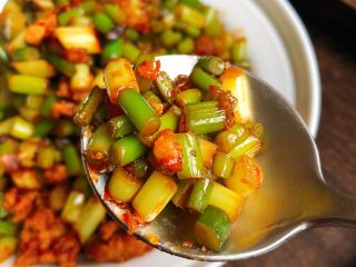 12、蒜苔炒肉沫,爆好吃