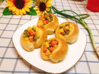 20、杂蔬沙拉面包,成品图。