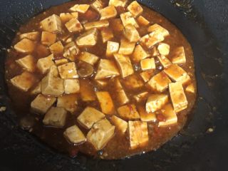 13、十味 家常豆瓣烧豆腐,关火，汁水一点要多