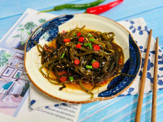 20、香辣海带丝,鲜香可口