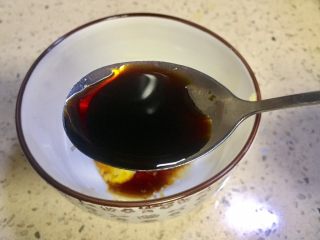 16、拌花心,生抽两勺，半勺醋