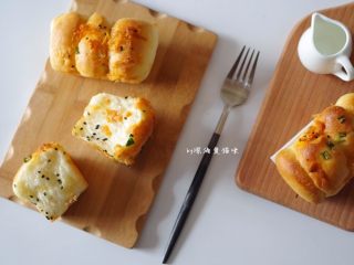 14、香葱手撕肉松面包,当早餐很棒的