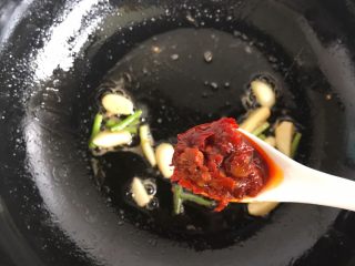 8、香辣虾,加一勺郫县红油豆瓣酱