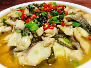 24、酸菜鱼片汤,酸菜鱼是正宗的米饭杀手哦