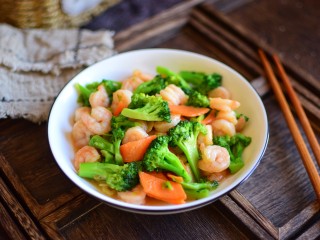 12、西兰花炒虾仁,成品图