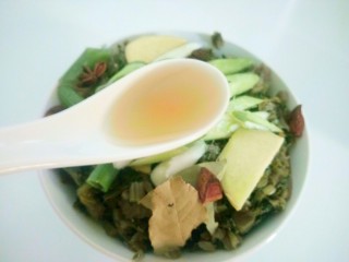 13、雪菜扣肉,料酒。