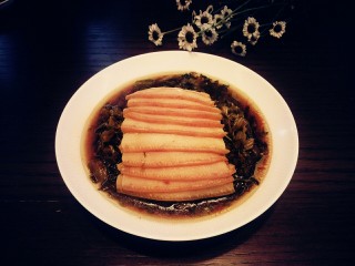 22、雪菜扣肉,成品图。