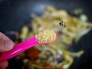 8、手撕蚝油杏鲍菇,加芝麻