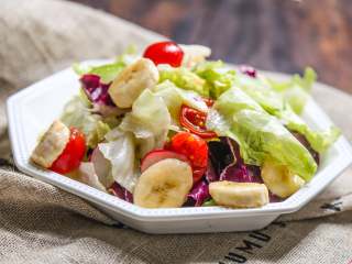 14、低脂百香果沙拉,完成。