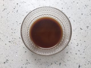 10、宫保鸡丁,将生抽,料酒,醋,糖,淀粉,盐,水放在碗里调匀