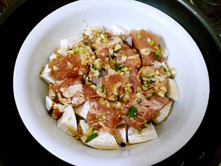 16、香芋蒸排骨,上锅大火蒸40分钟