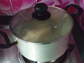 5、口水鸡,转小火炖10分钟关火，然后再焖5分钟