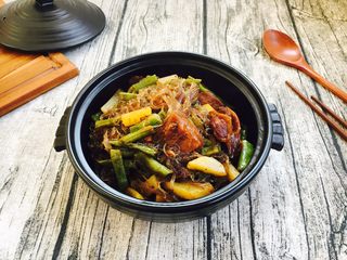 14、低油低盐健康美味下饭菜 牛背筋粉丝煲,成品图