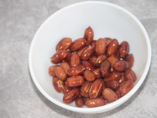 7、果仁菠菜,晾凉