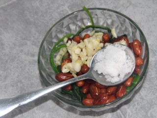 10、果仁菠菜,加一勺糖