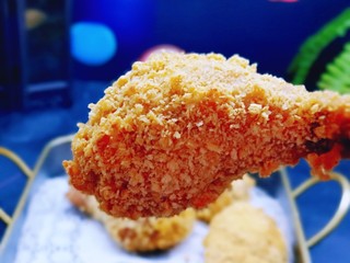 15、好吃不胖～无油低脂零失败的奥尔良面包糠烤鸡腿,无油低脂更健康。